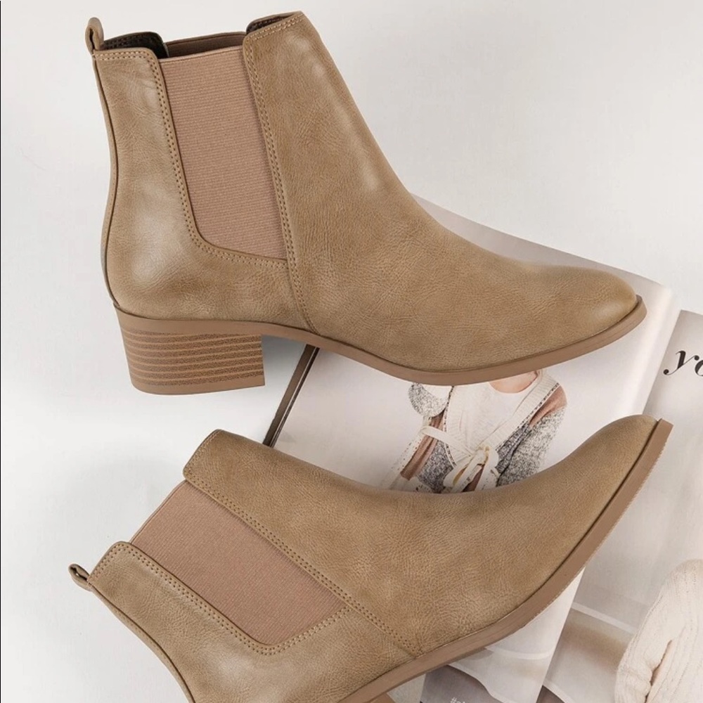 NWT Faux Leather Chelsea Boots